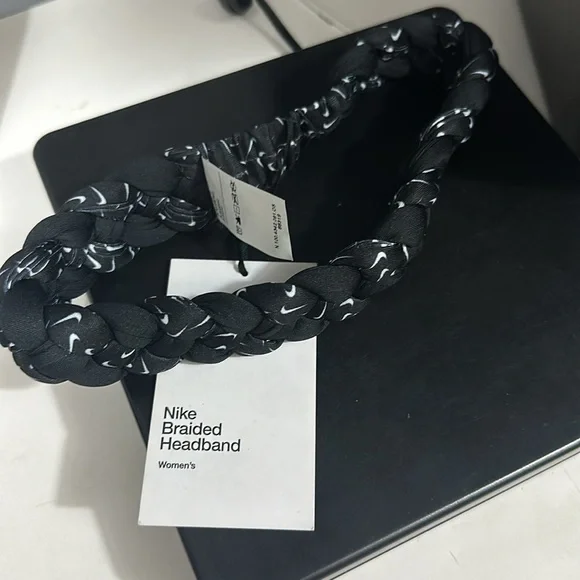 Nike Braided Headband Braidedβ Black/White Womens One Size NWT - Picture 3 of 4